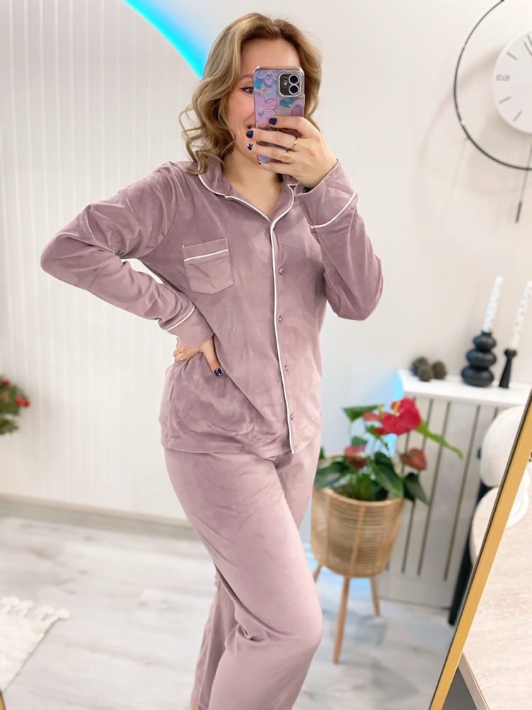 Pudra rengi kadife pijama takımı