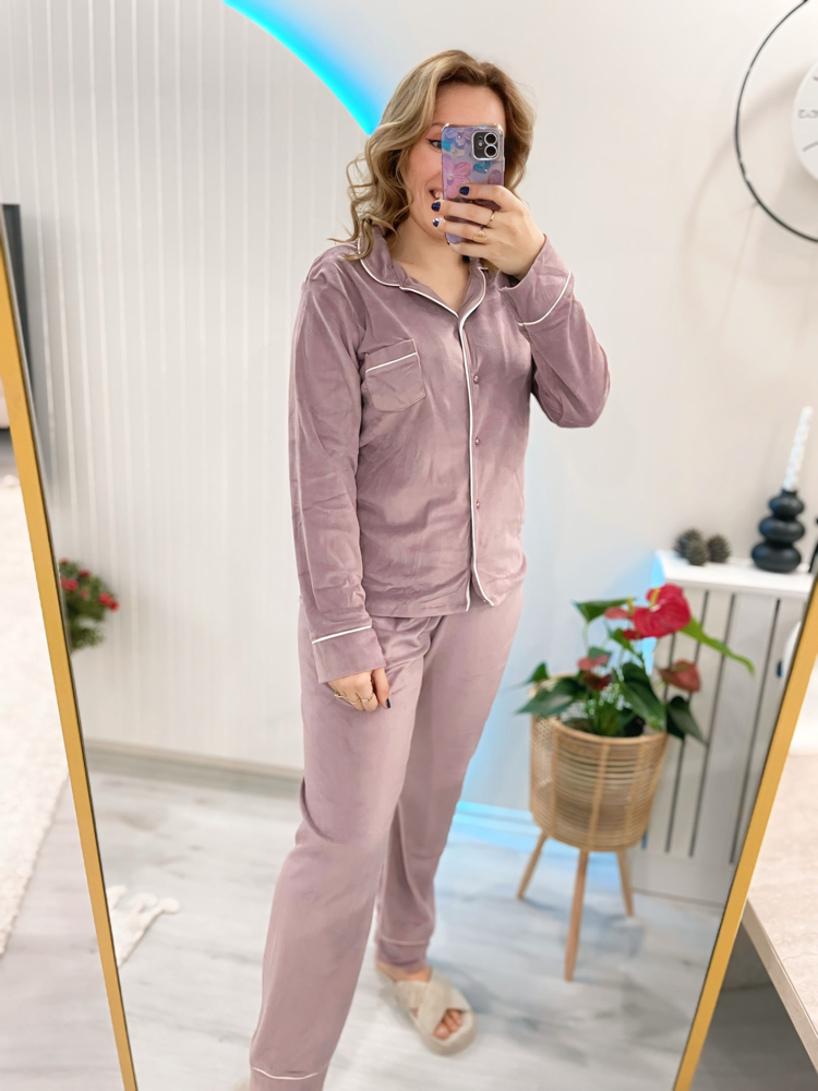 Pudra rengi kadife pijama takımı