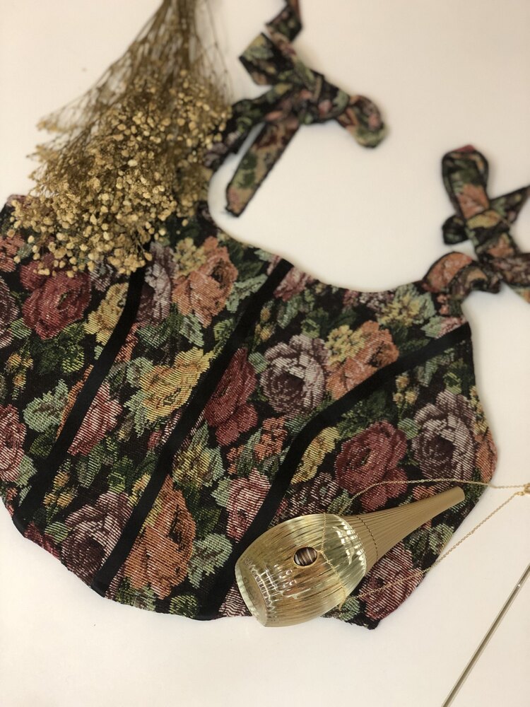 Vintage çiçek detaylı siyah korse büstiyer
