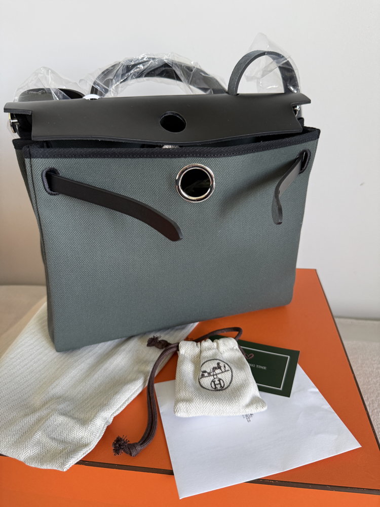 Hermès Herbag 31 Vert Mangrove / Noir
