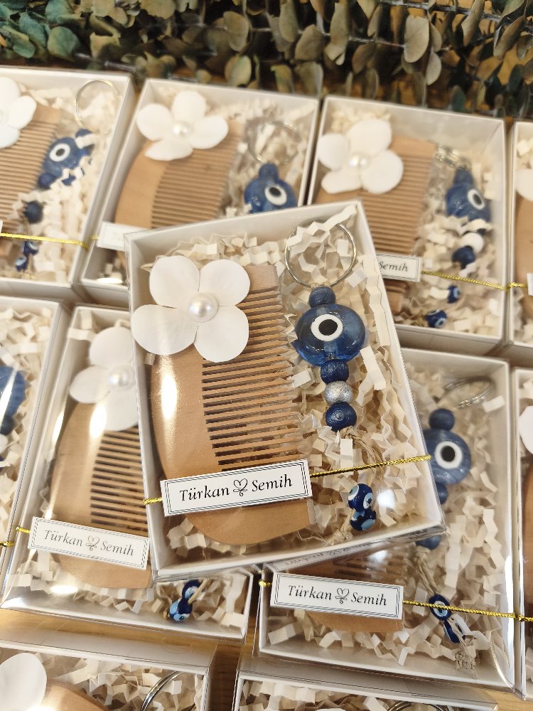 kutu set (tarak +anahtarlık) 20 adet 