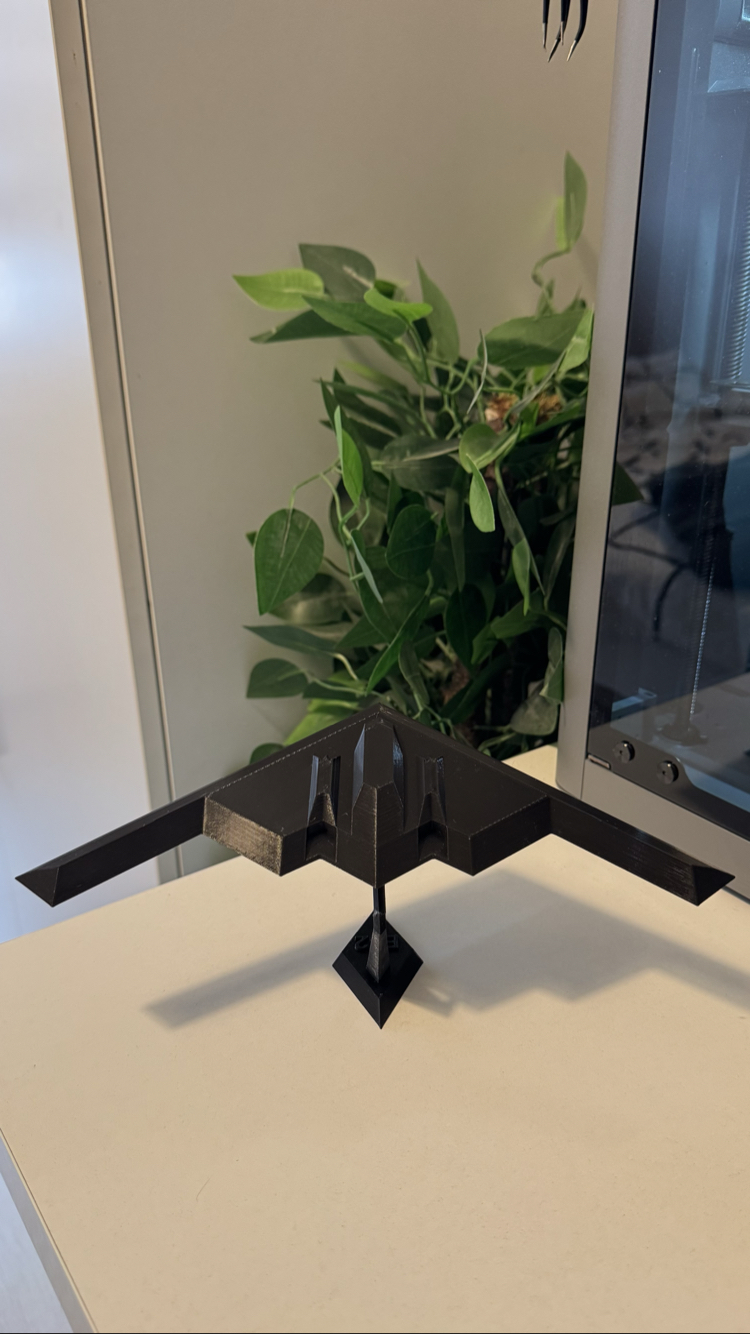 B-2 Spirit Bom Bonbardıman Uçağı