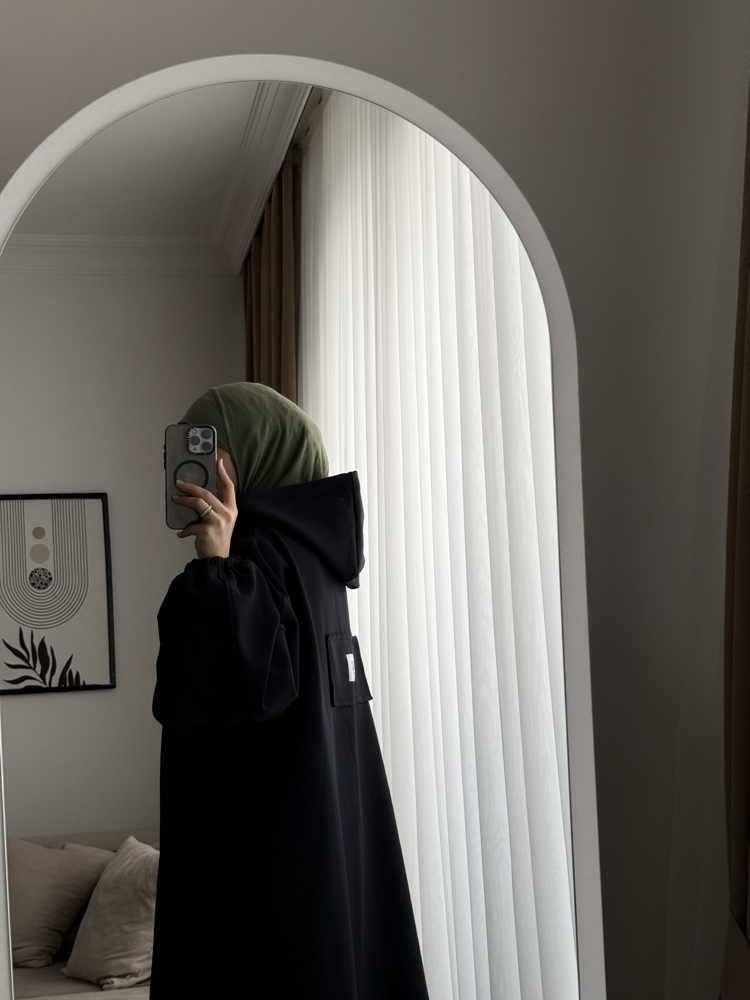 • Bosse Siyaha Yakın Koyu Lacivert (Fermuar detaylı)