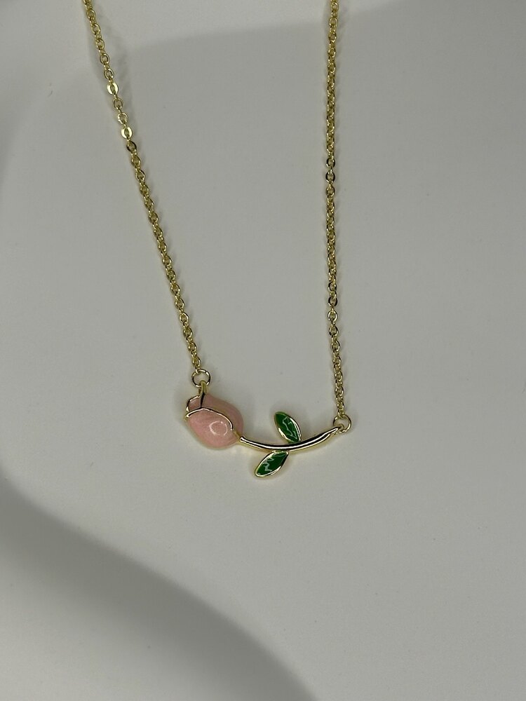 PEMBE GÜL KOLYE
