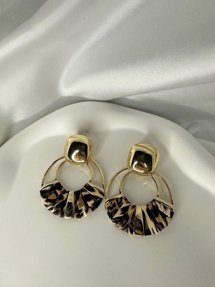 LEOPAR AY KÜPE