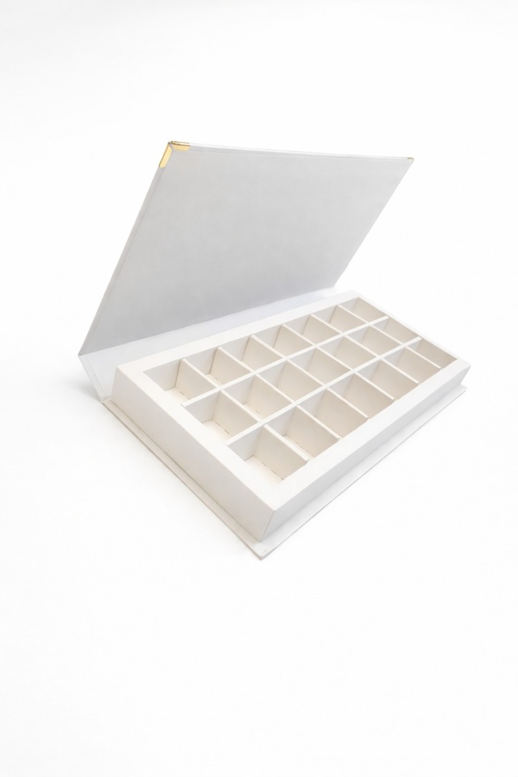 NİBOX 24 GÖZLÜ ÇİKOLATA KUTUSU ( 16x38.5x3.5 CM ) ( 10 ADET )