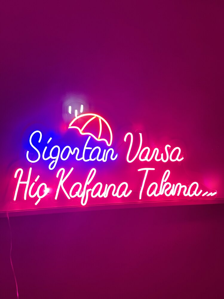 Sigortan Varsa Hiç kafana Takma