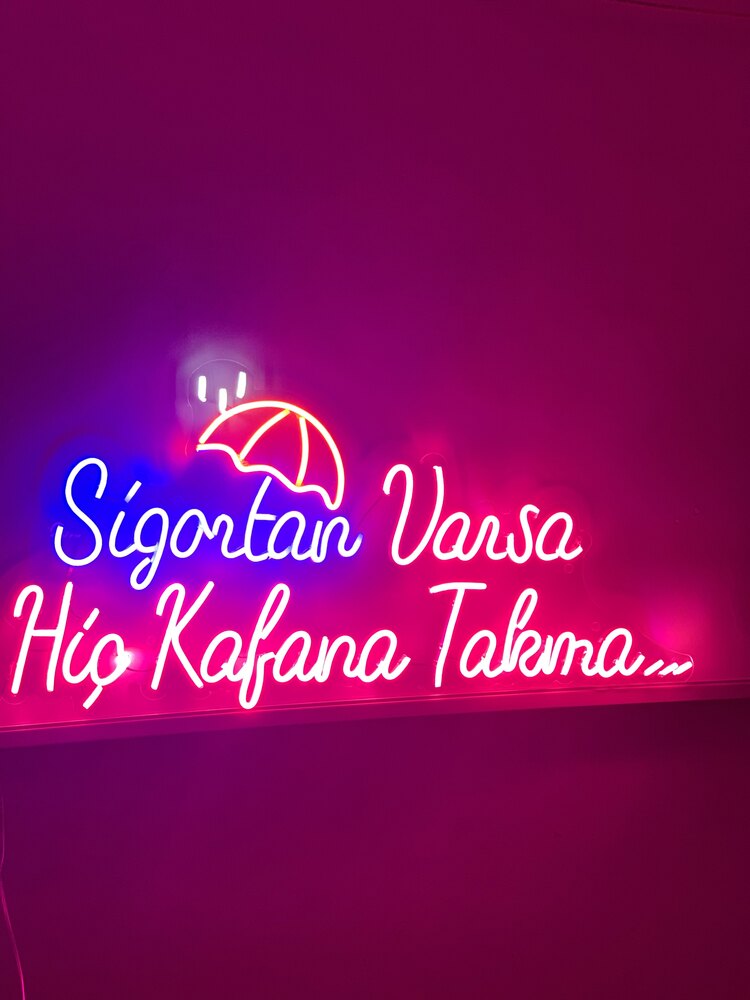 Sigortan Varsa Hiç kafana Takma