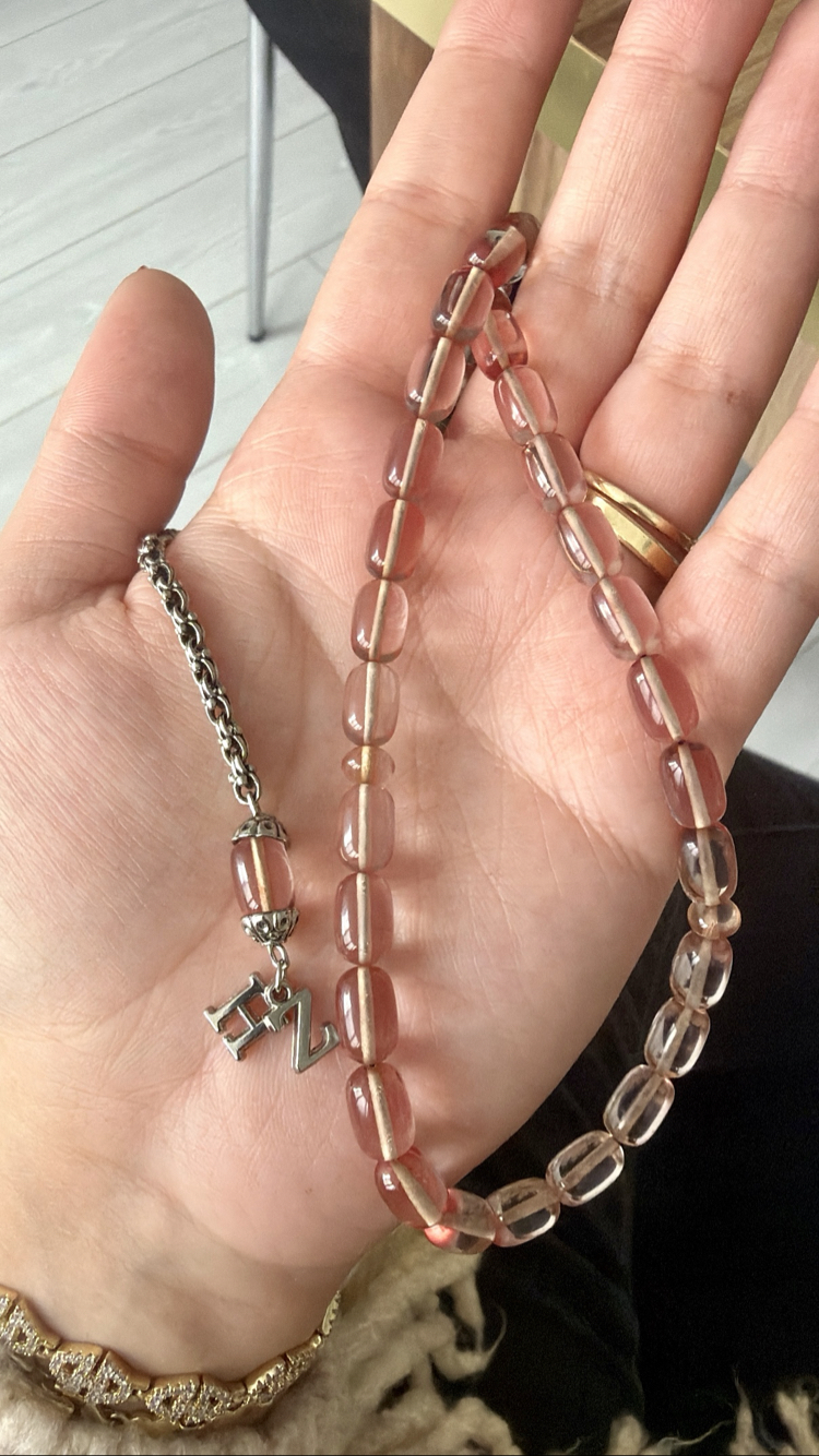 ateş kehribarı şeffaf pembe yansımalı harfli tesbih