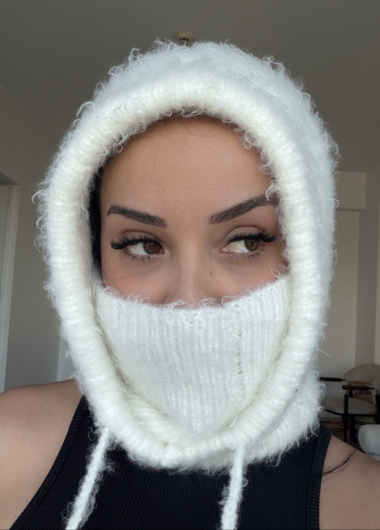 Ön sipariş- Hoodelle Beyaz Balaclava – 4 Stilde Kullanım | El Örmesi Unisex