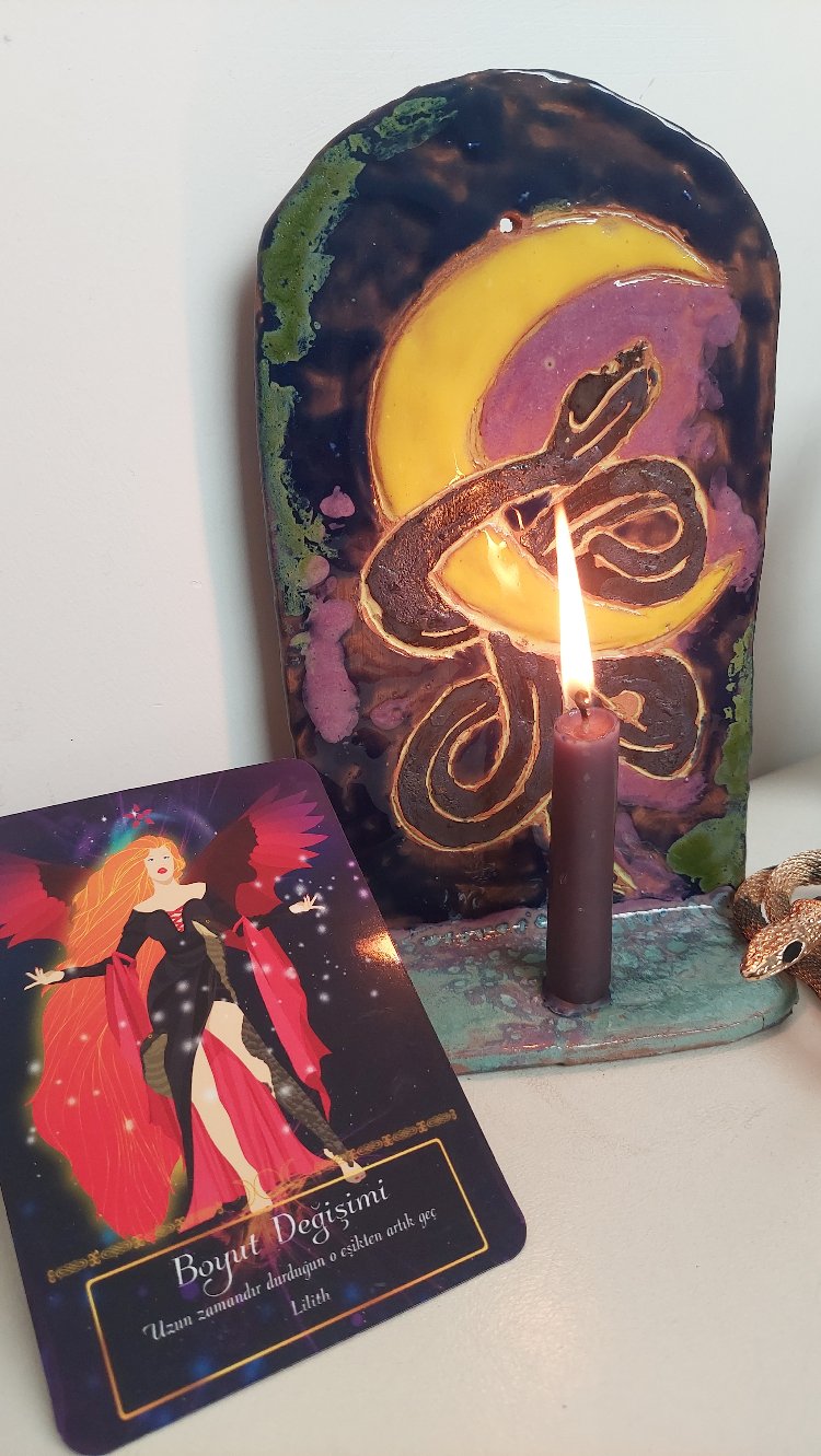 Lilith Altar