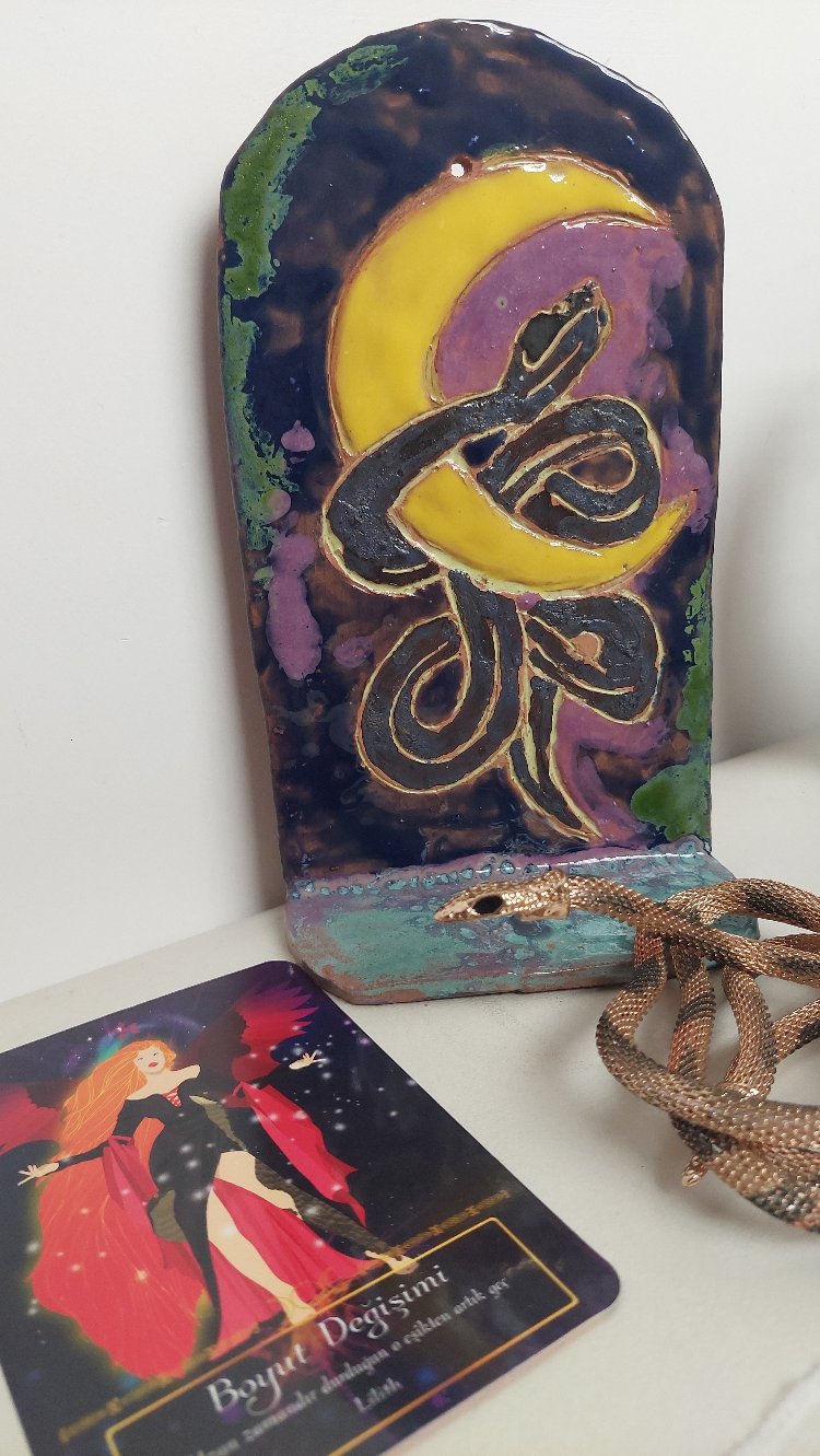 Lilith Altar