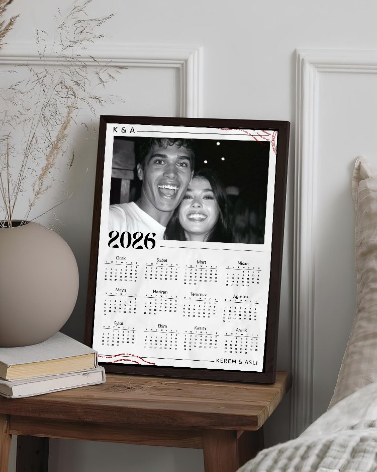 Kişiye Özel Fotoğraflı Takvim 2026 | İsimli Büyük Çerçeve | Yılbaşı Hediyesi