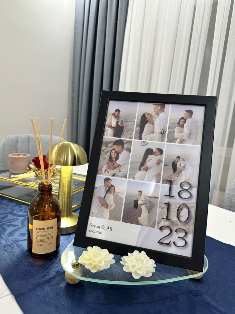 Kişiye Özel Fotoğraf Kolaj Tablo – 12 Fotoğraf & Özel Tarih ile Sevgiliye Hediye