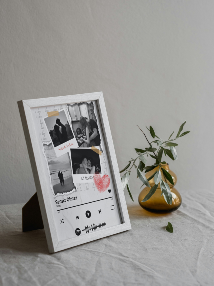Kişiye Özel Spotify Şarkı Tablosu | Sevgiliye Özel Fotoğraf ve Tarihli Hediye