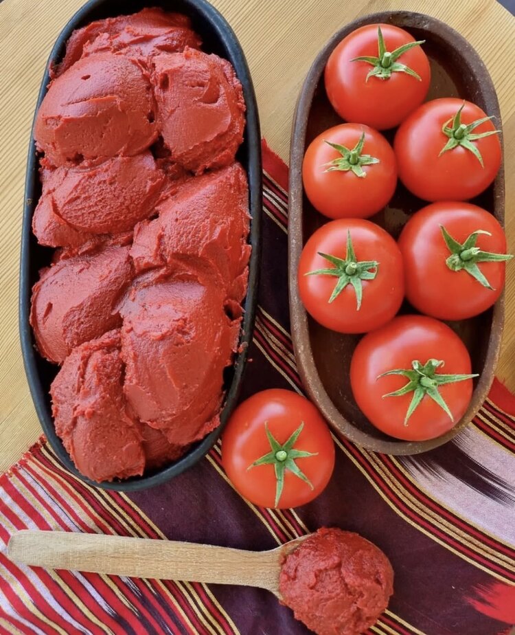 YENİ SEZON DOMATES SALÇASI 1,KG