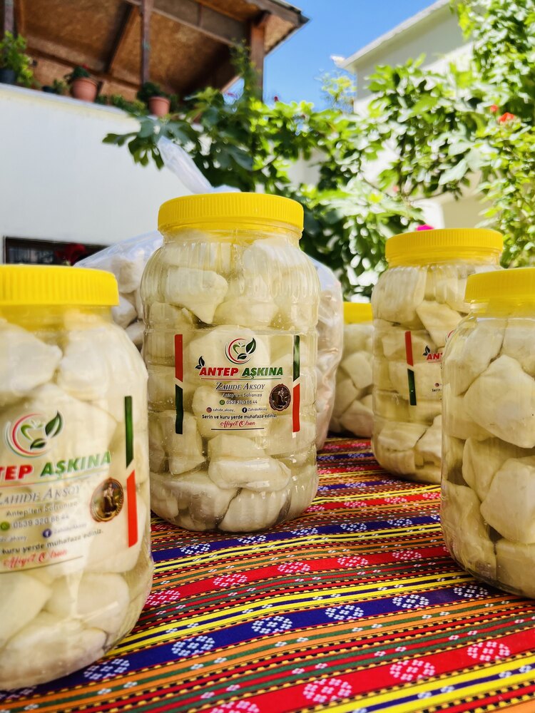 1 kg Tam yağlı keçi Antep  peyniri