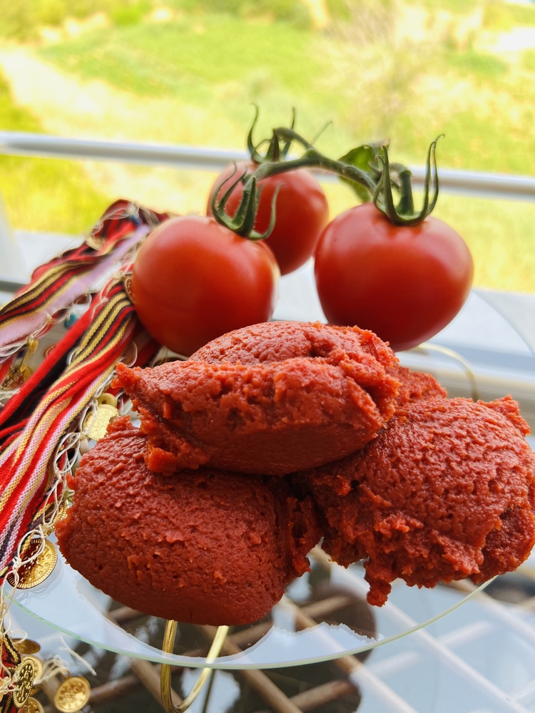 YENİ SEZON DOMATES SALÇASI 1,KG