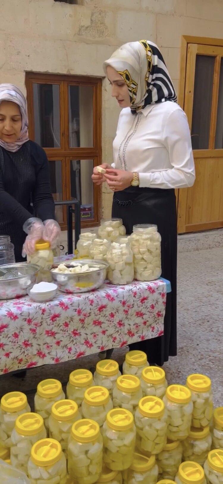 1 kg Tam yağlı keçi Antep  peyniri