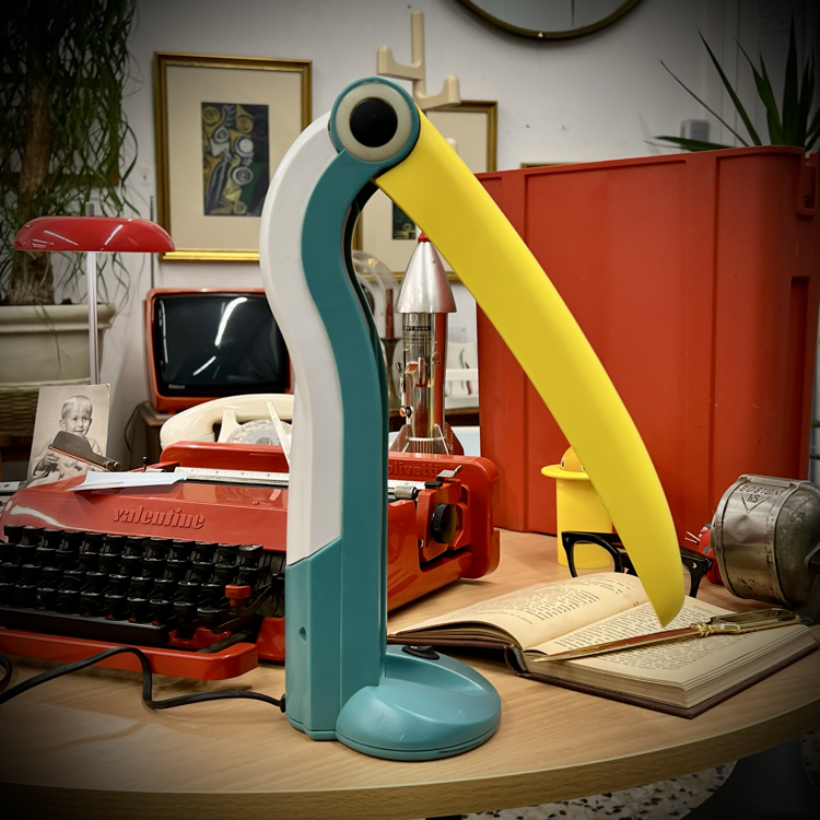 Huangslite Industrial, Postmodern 'Toucan' Lamp 