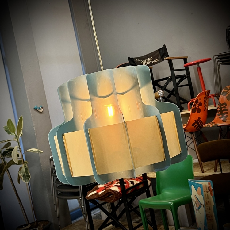 Space Age Sarkıt Aydınlatma