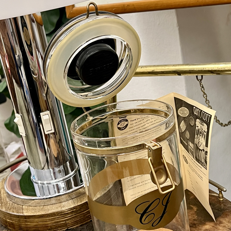 Garry Scott International 'Cigar Jar'