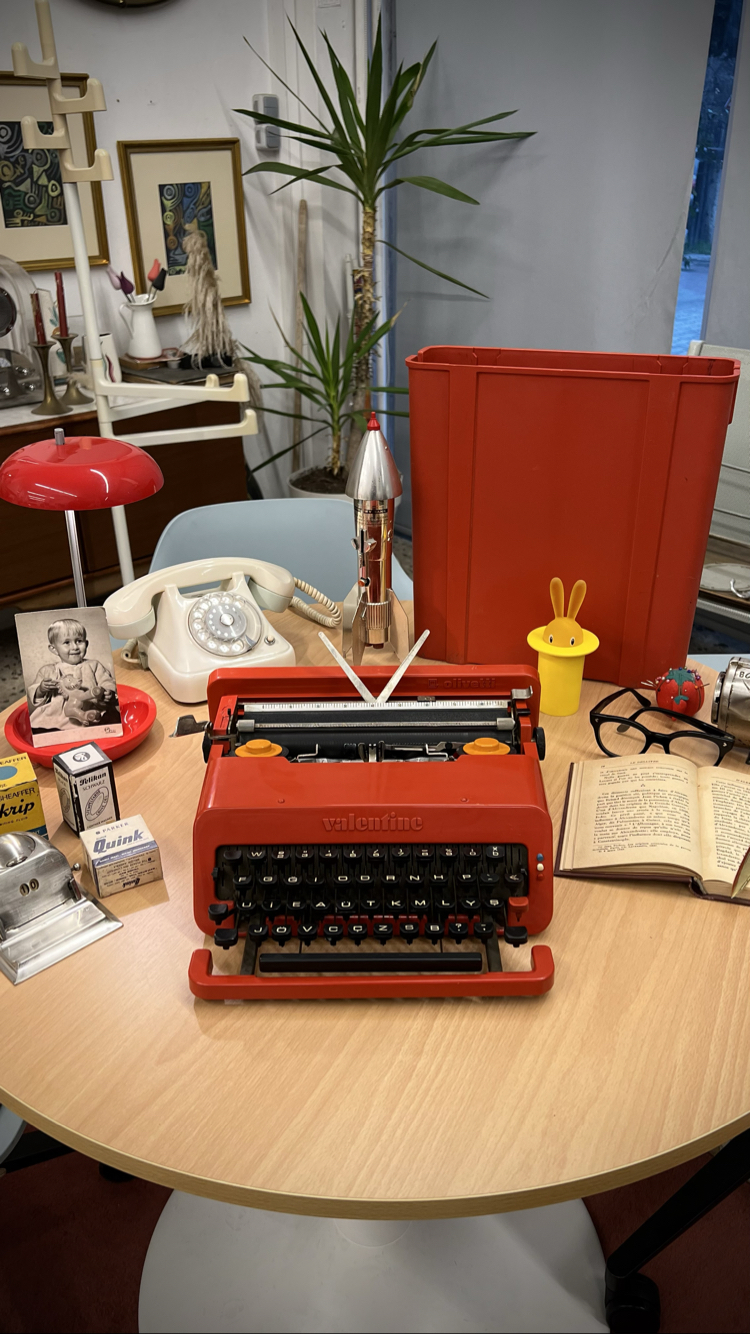 Olivetti 'Valentine' Pop Art Typewriter