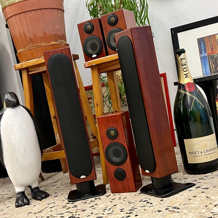Monitor Audio 'Radius 180 & 225' Hi-Fi Ses Sistemi 