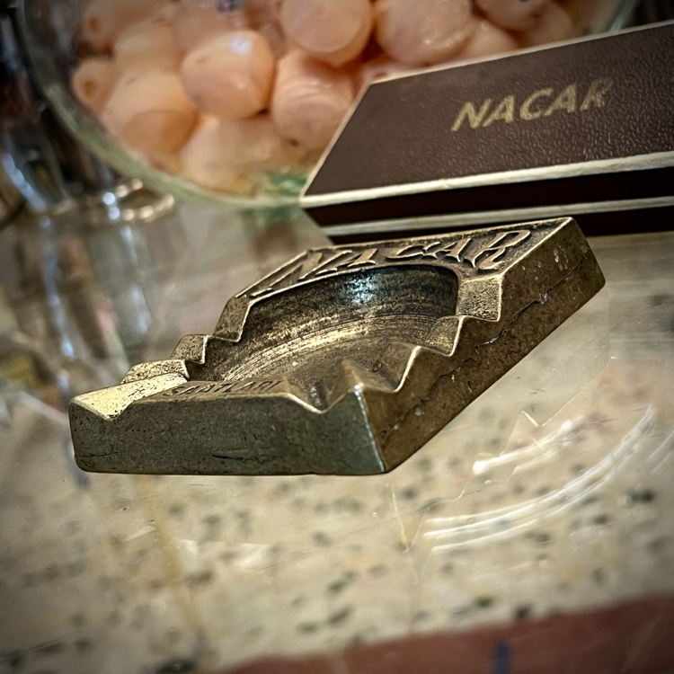 Nacar Saatleri Pirinç Kül Tablası
