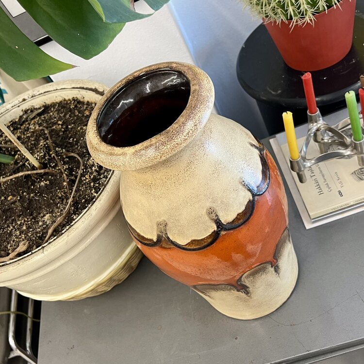 XL Fat Lava Pottery Vase '290-40'