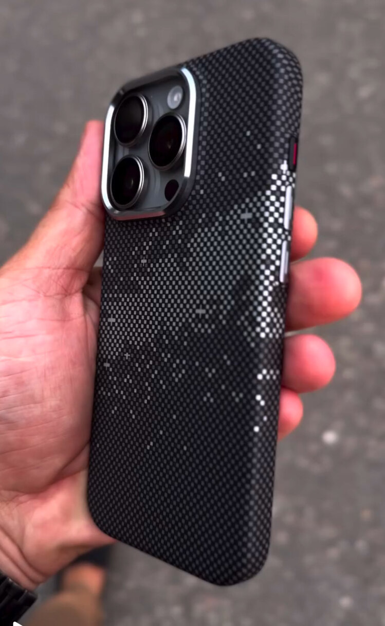 İphone Carbon MagSafeli Kılıf