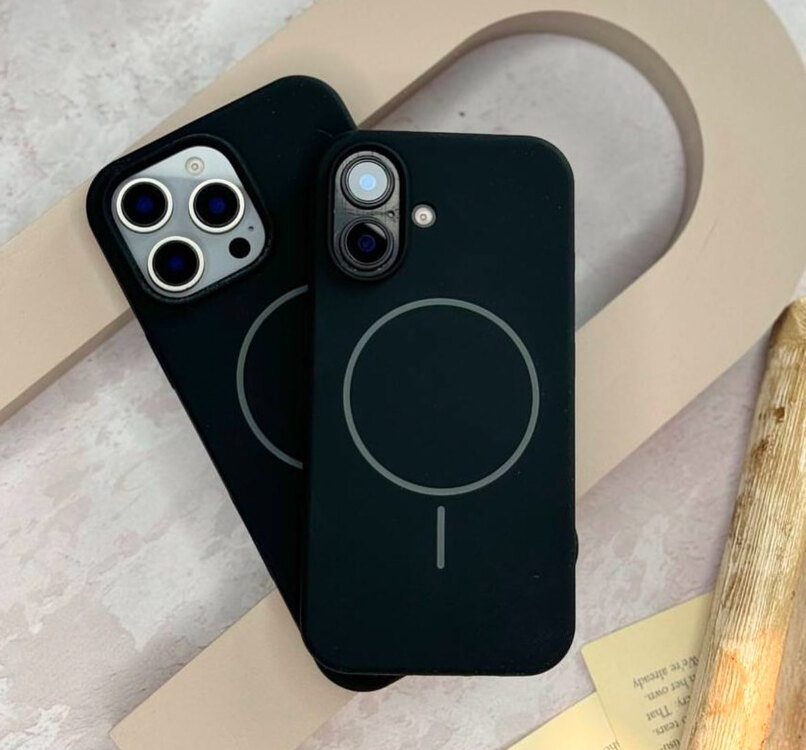 İPhone Magsafe destekli Lansman Kılıf Siyah