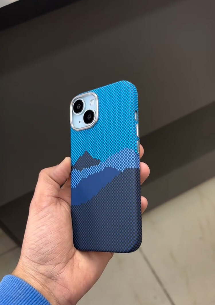 İphone Carbon MagSafeli Mavi Kılıf