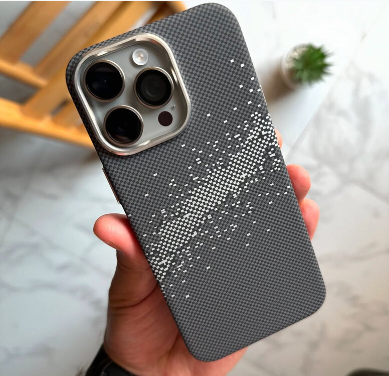 İphone Carbon MagSafeli Kılıf