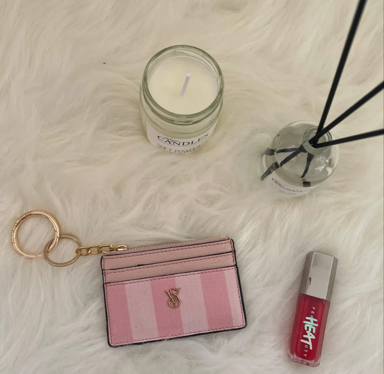 Vs Pink Kartlık