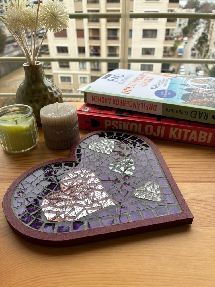 El Yapımı Cam Mozaik Kalp Tasarım