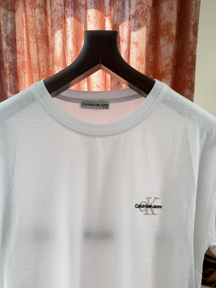 Calvin Klein Beyaz Unisex Tişört