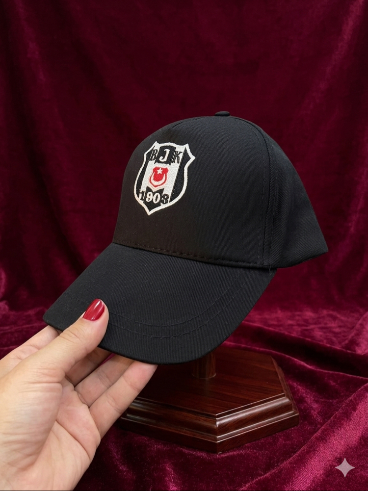 Beşiktaş Logolu Şapka