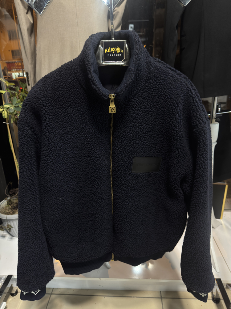 Louis Vuitton Peluş Mont