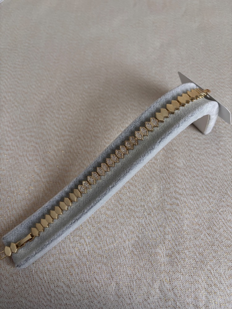 Taşlı petek bileklik