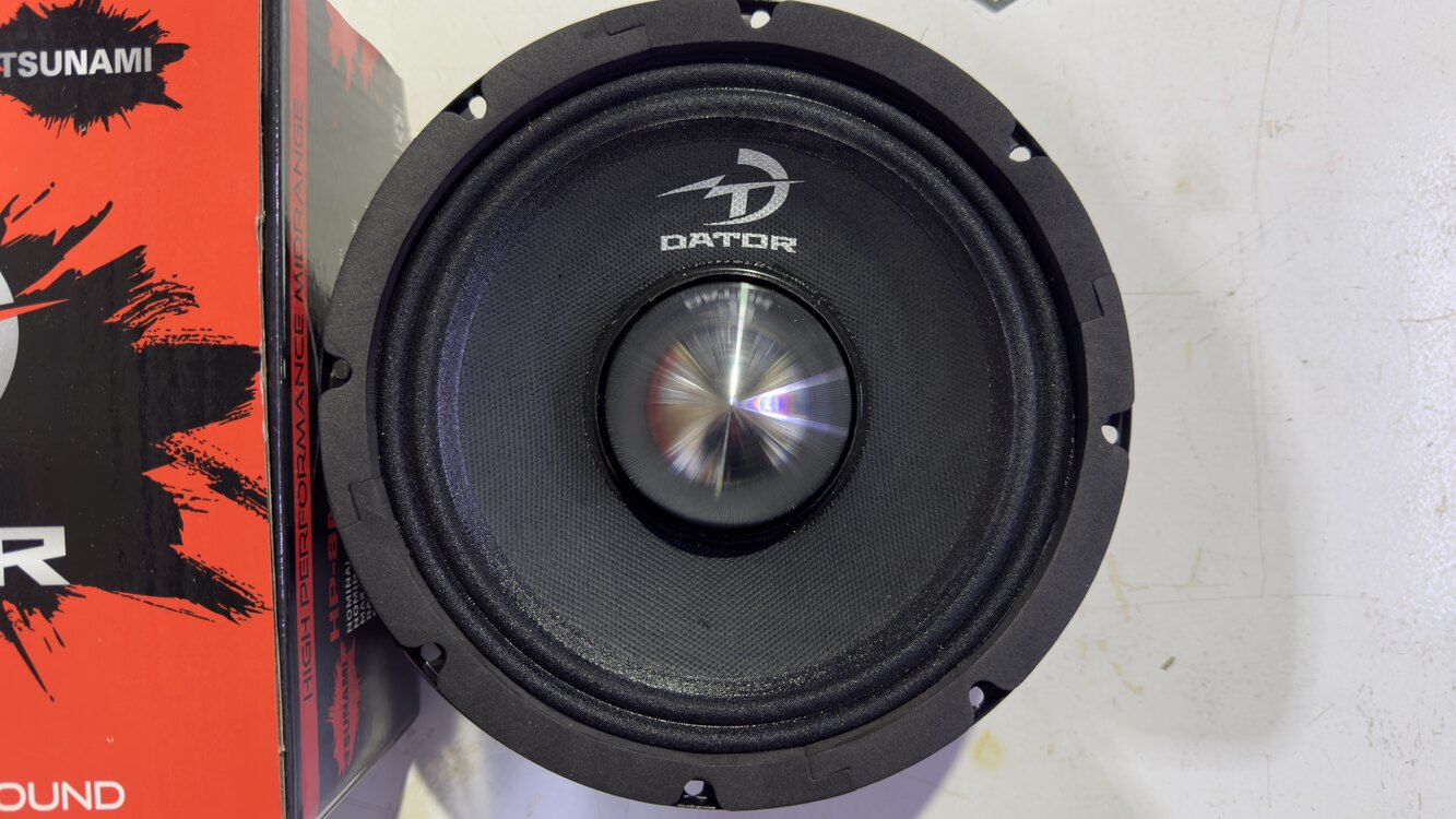 Dator HP-8MR4 1500 watt 650 rms TSUNAMI SERİSİ