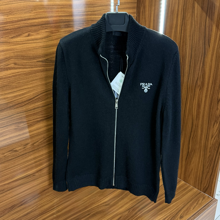 Prada Siyah Yün Hırka