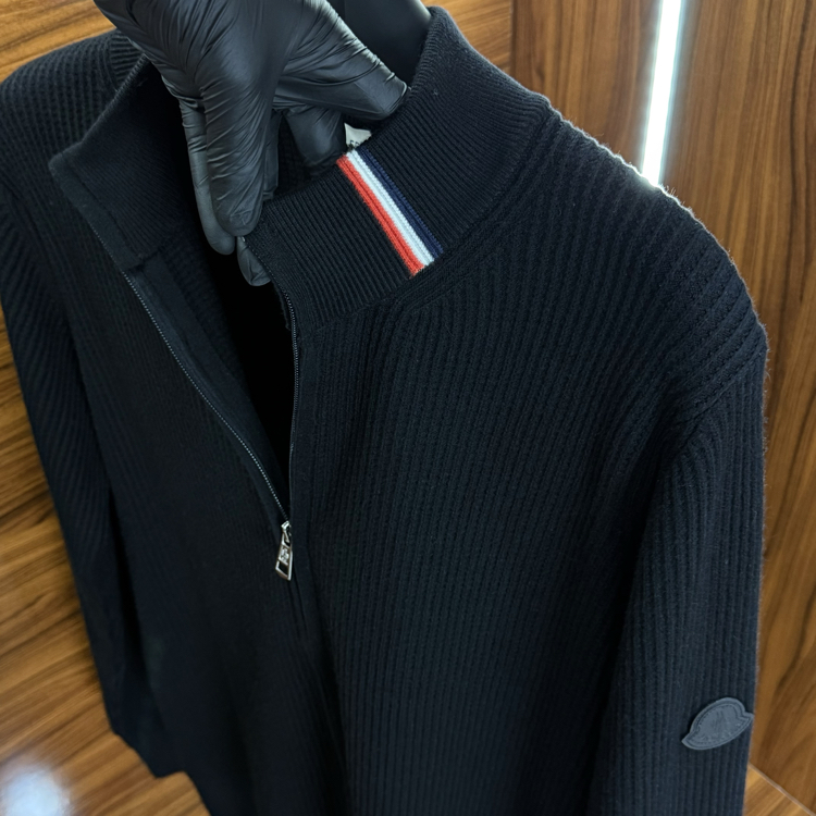 Moncler Siyah Hırka