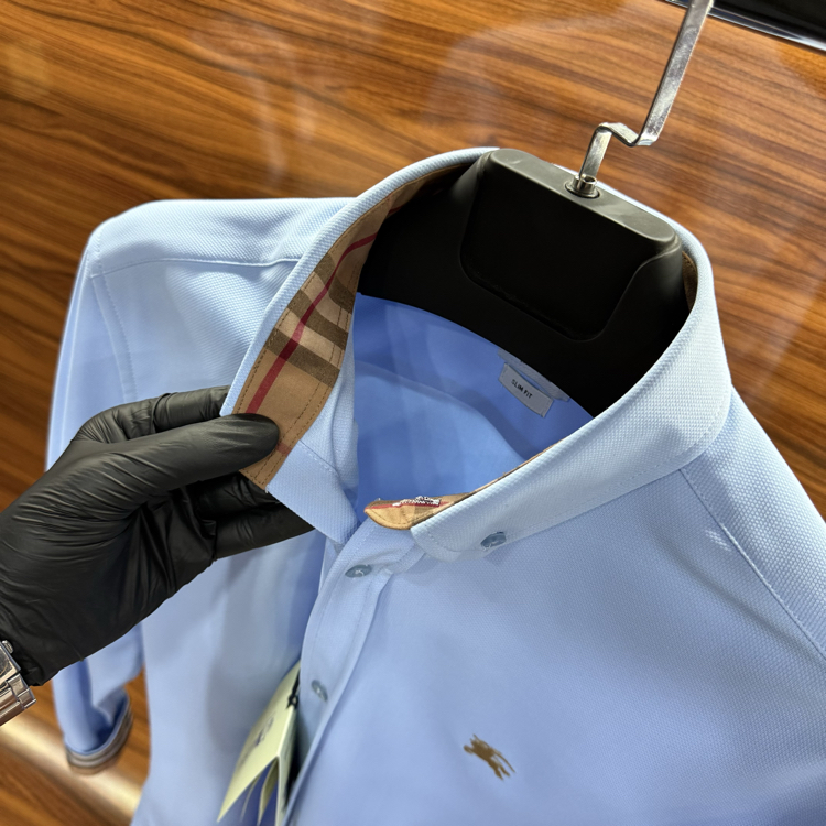 Burberry Kırışmaz Gömlek Buz Mavi