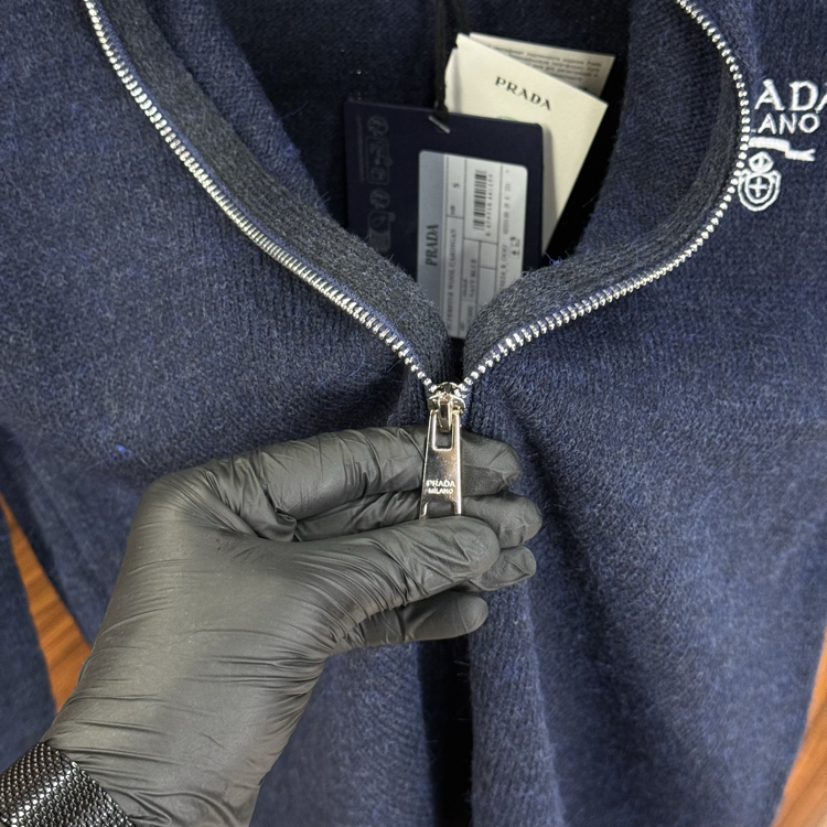 Prada Lacivert Yün Hırka