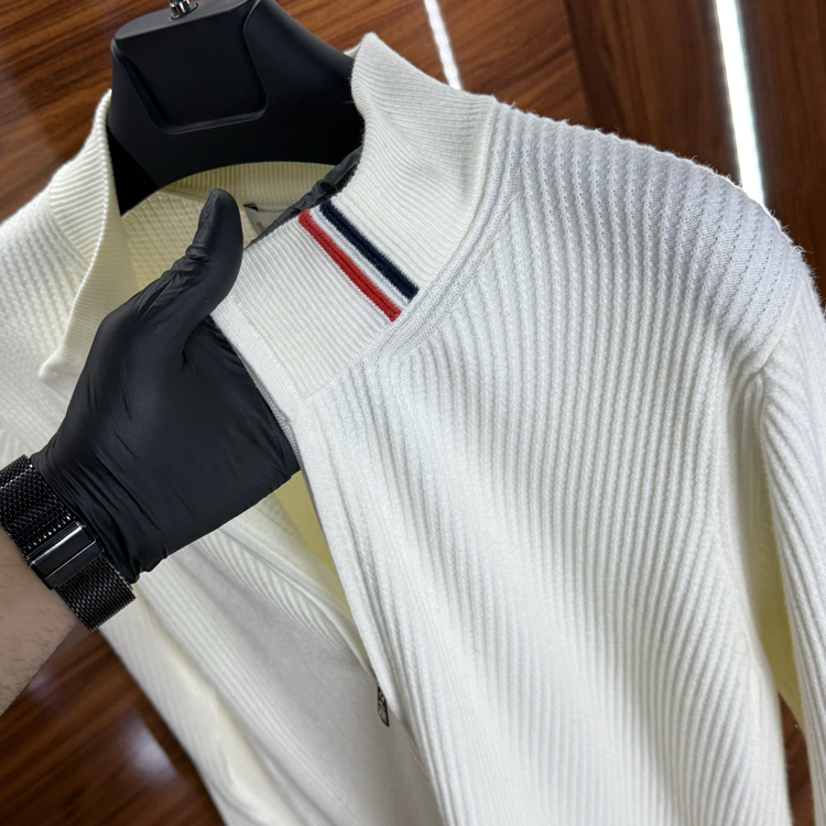 Moncler Beyaz Hırka