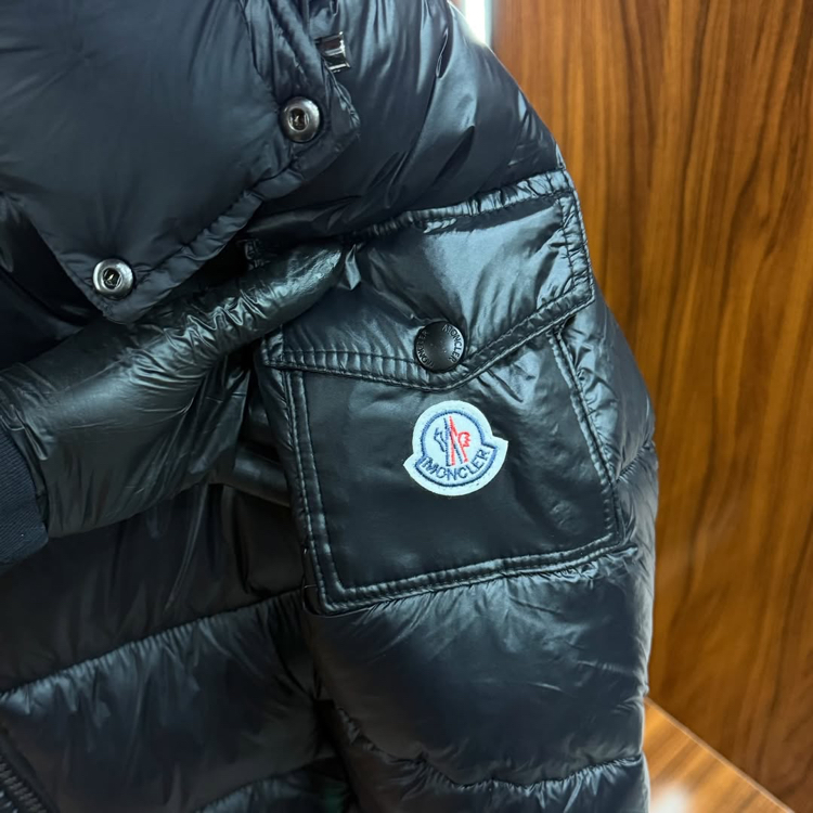 Moncler Maya Mat Şişme Mont (NFC)
