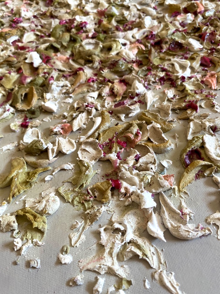 PETALS - Garden of fragmented blooms