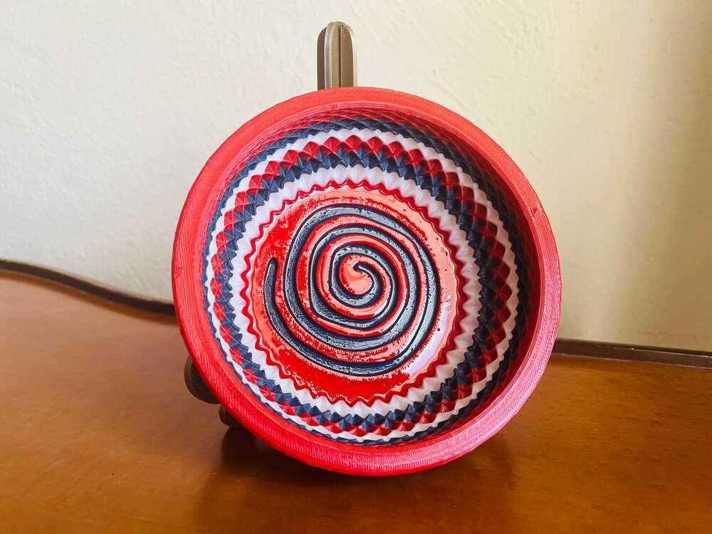 Berber Direği Tıraş Kasesi, Kırmızı Ağızlı PETG, Lacivert Spiral Taban (120 mm)