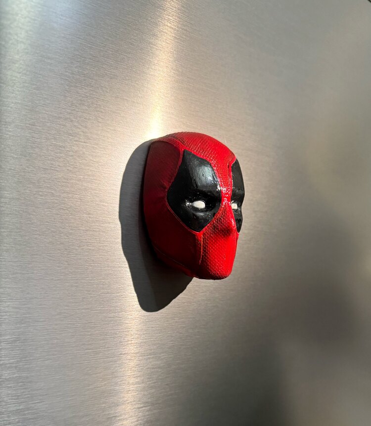 Deadpool magnet